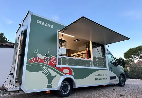 UN CAMION À PIZZA À CHAPPES